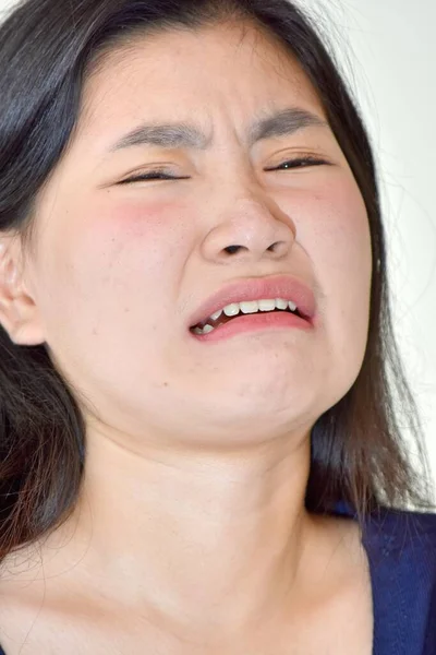 Crying Beautiful Chinese Woman — Stock Photo, Image