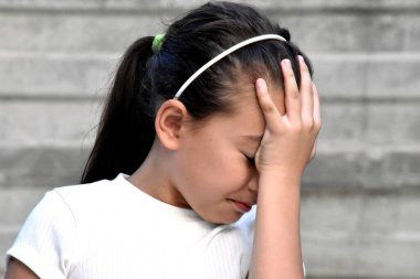 Duvarın Yanındaki Başarısız Genç Çeşitli Kız Çocuklar