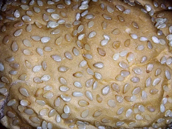 Sandviç Üzerine Susam Tohumu — Stok fotoğraf