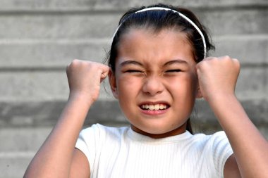 Azınlık Çocukları ve Öfke Duvara Yaklaştı