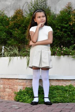 Genç Asyalı Çocuklar ve Kargaşa Duruyor