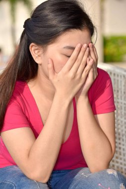 Mutsuz Bir Genç Azınlık Kişi