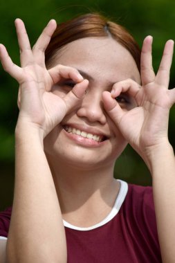 Bir Genç Yetişkin Kadın Aranıyor.