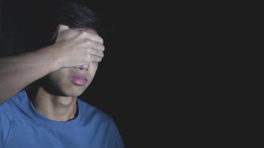 asyalı bir çocuğun portresi