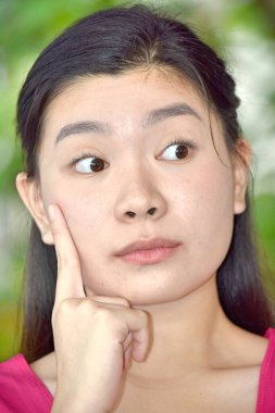 Bir Çinli Kadın Karar Veriyor