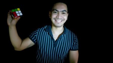 Mantık Bulmacası Olan Asyalı Adam İzole Edildi