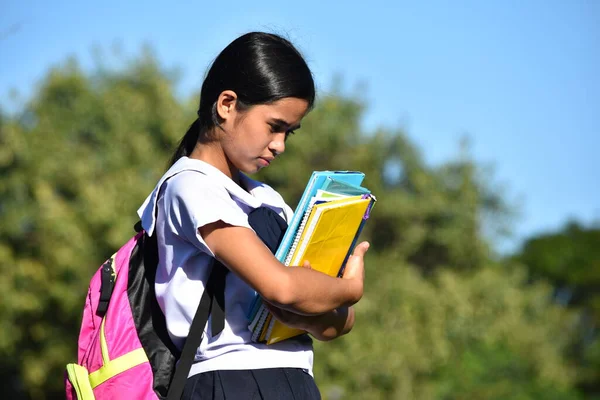 Филиппинская Девушка Студентка Грусть Носить Книжную Сумку Учебниками — стоковое фото