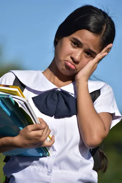 Ansiosa Linda Minoría Persona Usando Uniforme Escolar — Foto de Stock