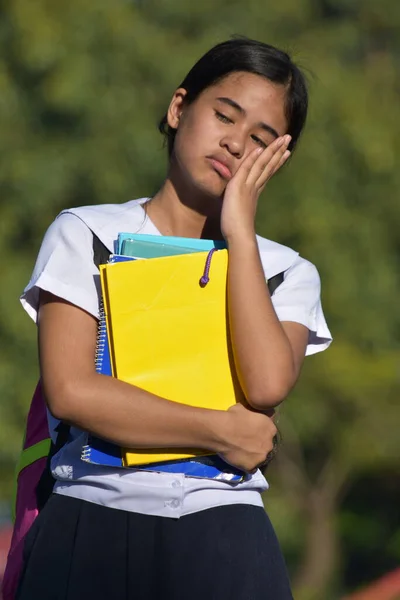 Cansado Hermosa Minoría Estudiante Adolescente Escuela Chica — Foto de Stock