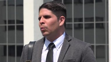 Takım elbiseli iş adamı