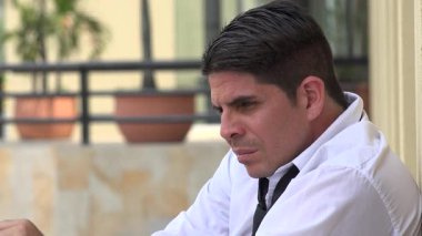 ciddi bir erkek iş adamı