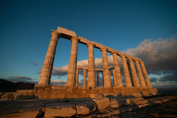 Sounion Templo Poseidón Grecia Bajo Luz Del Atardecer —  Fotos de Stock