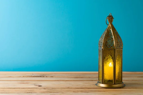 Lightened Lantern Wooden Table Blue Background Ramadan Kareem Holiday Celebration — Stock Photo, Image