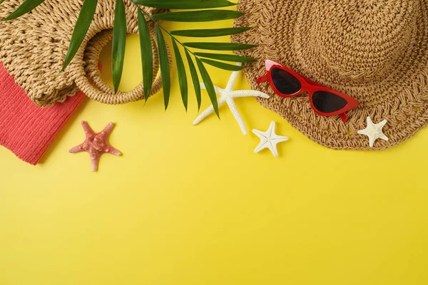 Férias Verão Fundo Com Chapéu Moda Saco Acessórios Praia Vista — Fotografia de Stock