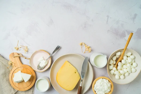 Milchprodukte Grenzen Den Hintergrund Milch Käse Und Quark Auf Dem — Stockfoto