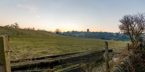 Panorama Van Richmond Castle Richmond Stad Velden Voorgrond Een Koude — Stockfoto