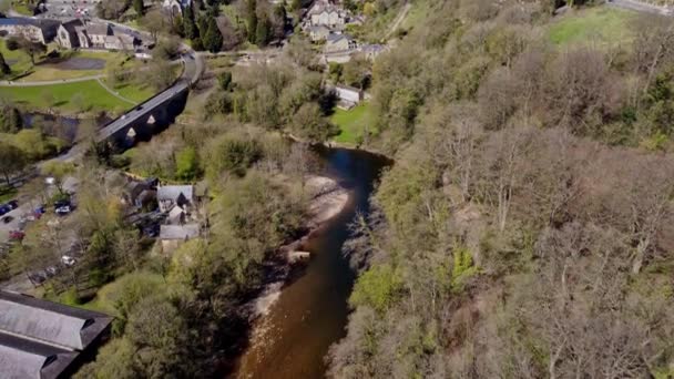 Aerial Drone Tilt Richmond North Yorkshire River Swale — Stock Video