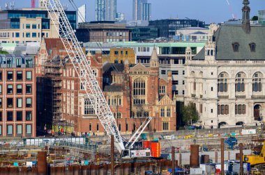 LONDON - 13 Kasım 2022 Tideway Central projesi ile Thames Nehri 'nde cereyan eden inşaat mühendisliği başarılarını araştırın.