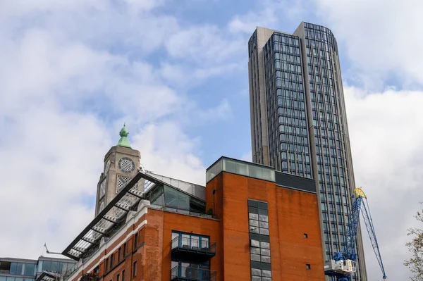 stock image LONDON - April 21, 2023: Discover the allure of modern living in London's OXO and Southbank Tower skyscrapers, boasting breathtaking views and prime locations.