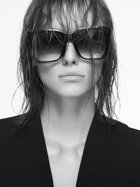 Portrait Young Woman Wet Hair Glasses Beautiful Girl Sunglasses — Stock Photo, Image