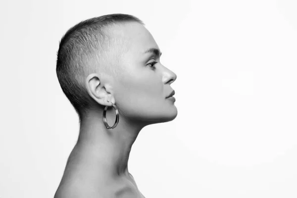 Young Woman Short Haircut Black White Portrait Bald Woman Baldness — Stock Photo, Image