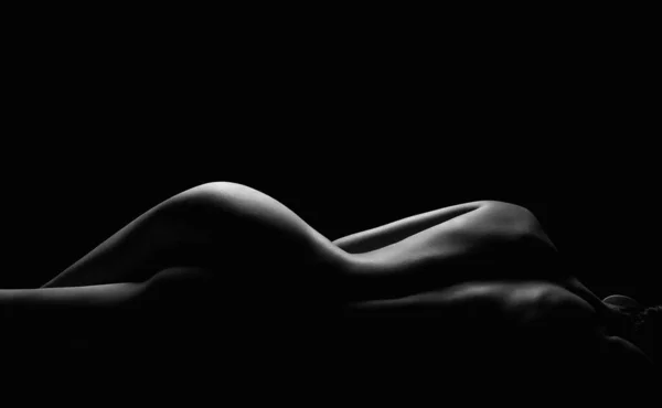 Silueta Mujer Desnuda Oscuridad Hermosa Chica Desnuda Foto Blanco Negro —  Fotos de Stock
