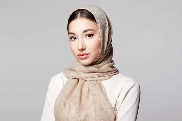 Bela Jovem Menina Beleza Hijab Moda Modelo Estilo Oriental Asiático — Fotografia de Stock