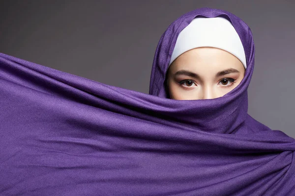 Schöne Islamische Junge Frau Schönheit Mädchen Hijab Mode Orientalischen Stils — Stockfoto