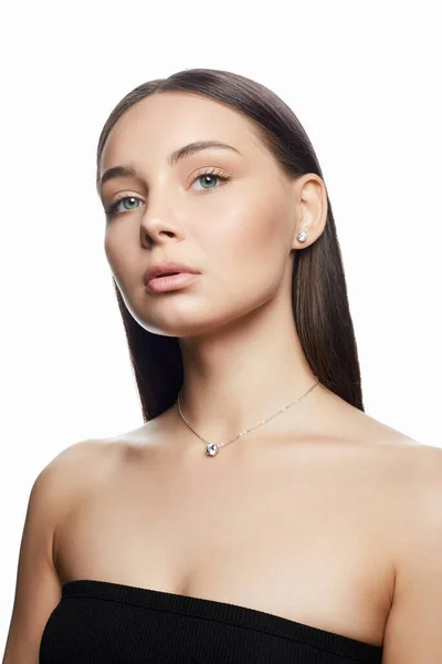 Beautiful Young Woman Elegant Necklace Earrings Pretty Girl Jewelry — Zdjęcie stockowe