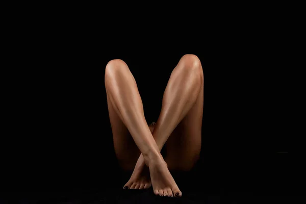 Female Beautiful Naked Legs Girl Body Silhouette Dark Smooth Well — Fotografia de Stock