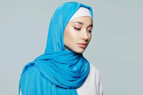 Bela Jovem Mulher Muçulmana Menina Beleza Hijab Moda Modelo Estilo — Fotografia de Stock