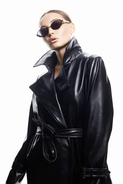 Модный Портрет Женщины Солнцезащитных Очках Кожаном Трикотажном Пальто Красотка Модных — стоковое фото