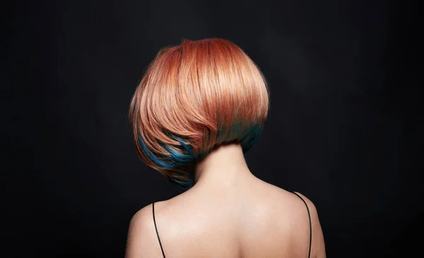Žena Krásnou Barvou Vlasů Žena Zpátky Holka Módním Účesem Účes — Stock fotografie