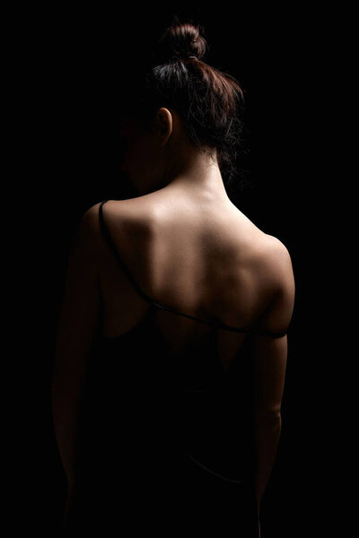 Woman Silhouette Beautiful Naked Back Girl Sexual Posing Model Dark — Stock Photo, Image