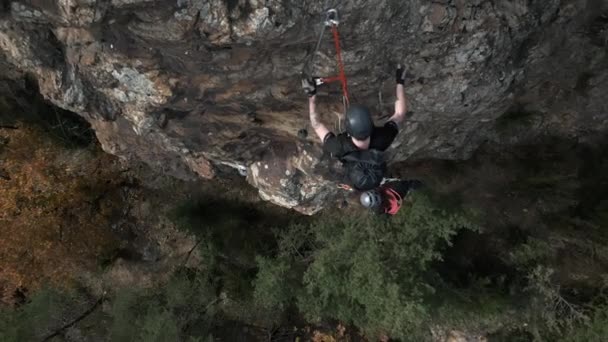 Aerial Drone Shot Group Climber Climb Cliff Beautiful Background Catalonia — Vídeo de stock