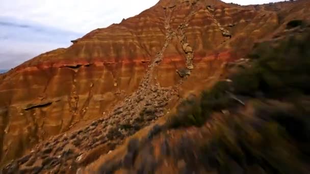 Dynamic Fpv Drone Shot Bardenas Reales Desert High Speed Flying — Vídeo de Stock