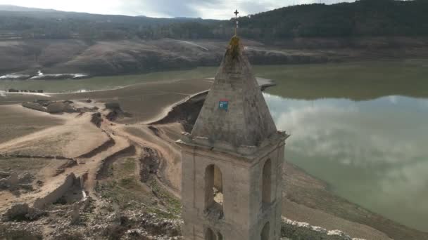 Igreja Pântano Sau Dique Pântano Catalunha Espanha Seca Intensa 2024 — Vídeo de Stock