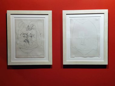 Malaga, İspanya-Ekim 2022. Malaga 'daki Picasso Müzesi. Kübizm sanatının detaylarını görebilirsiniz..