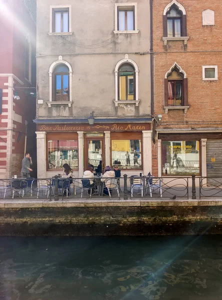Венеция Италия Апрель 2023 Года Венецианские Каналы Парусным Спортом Туристами — стоковое фото