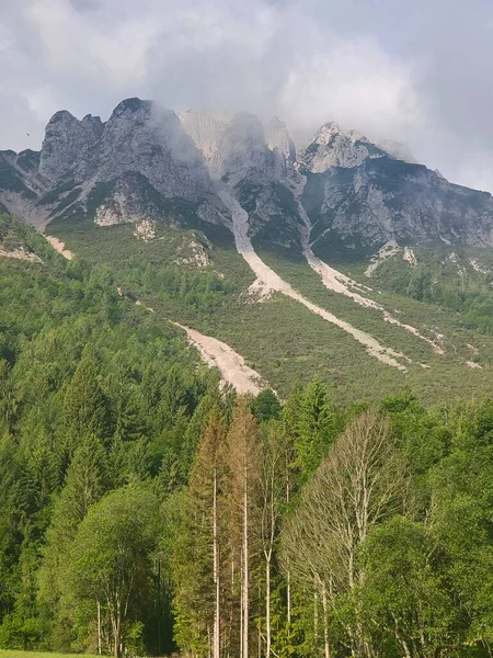 Alpes Europeus Norte Itália Dia Nublado — Fotografia de Stock