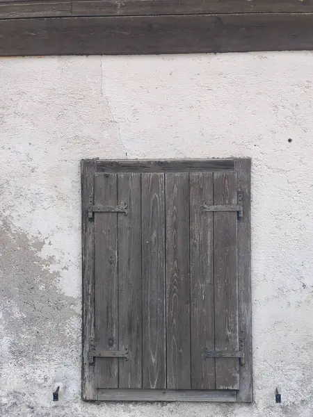Старое Деревянное Окно Белом Фоне — стоковое фото
