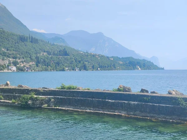 Jezero Garda Severu Itálie Slunečného Dne — Stock fotografie