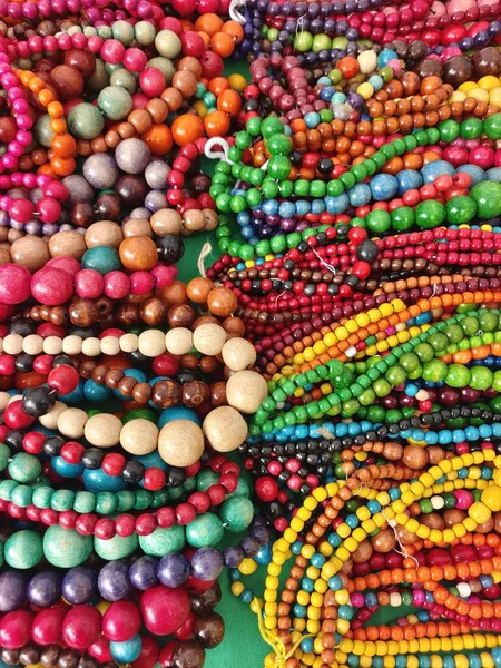 Nahaufnahme Von Perlen Verschiedenen Farben Stockfoto