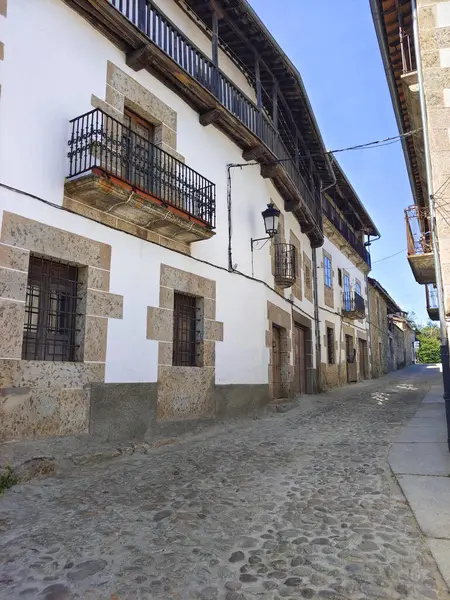 Οδός Του Χωριού Που Ονομάζεται Candelario Στο Κέντρο Της Ισπανίας — Φωτογραφία Αρχείου