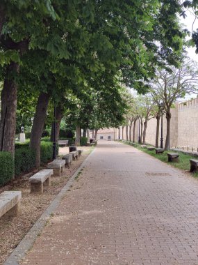 Bulutlu bir günde İspanya 'nın merkezindeki Avila şehrinde