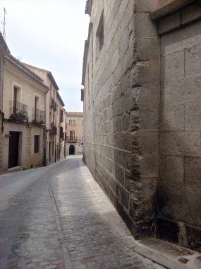 Bulutlu bir günde İspanya 'nın merkezindeki Avila şehrinde