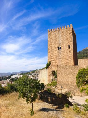 Güneşli bir günde İspanya 'nın güneyindeki Cazorla köyü