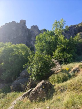 Güneşli bir günde Cazorla vadisinde dağlar