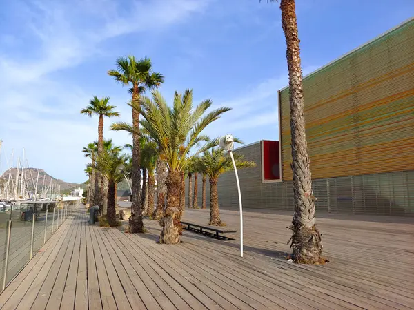 Kartagena, İspanya 'nın güneyinde güneşli bir günde. Burası kıyı kenti..