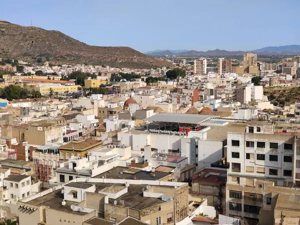 Kartagena, İspanya 'nın güneyinde güneşli bir günde. Burası kıyı kenti..